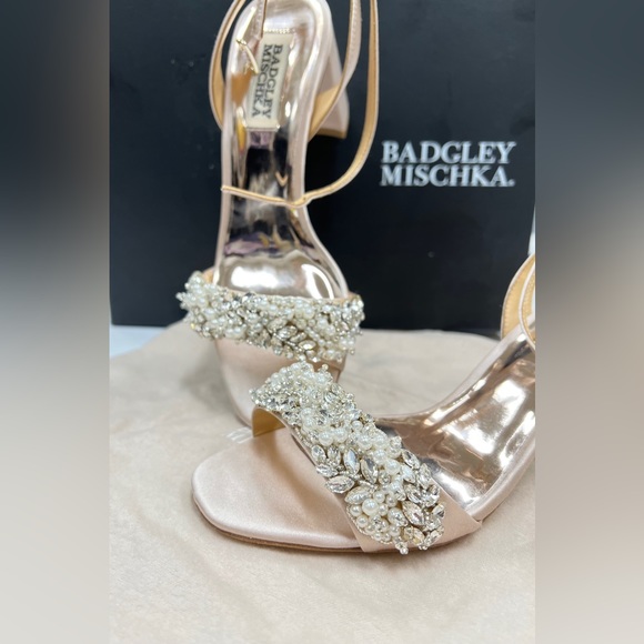 Badgely Mischka Clara heels. Size 6. - Picture 2 of 6